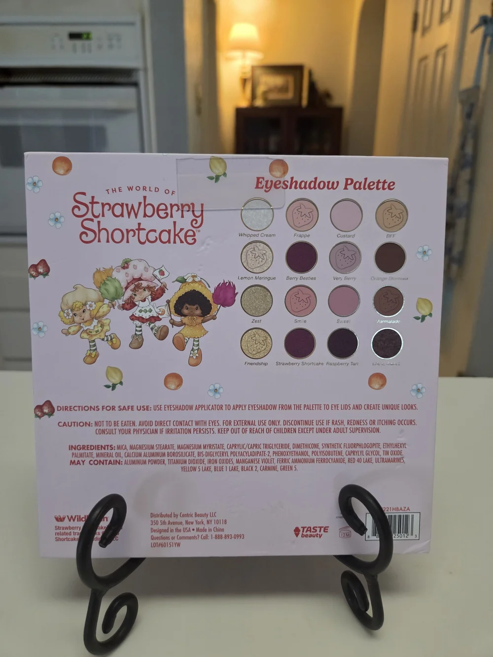 Strawberry Shortcake And Friends 16 Pan Eye Shadow Palette NEW